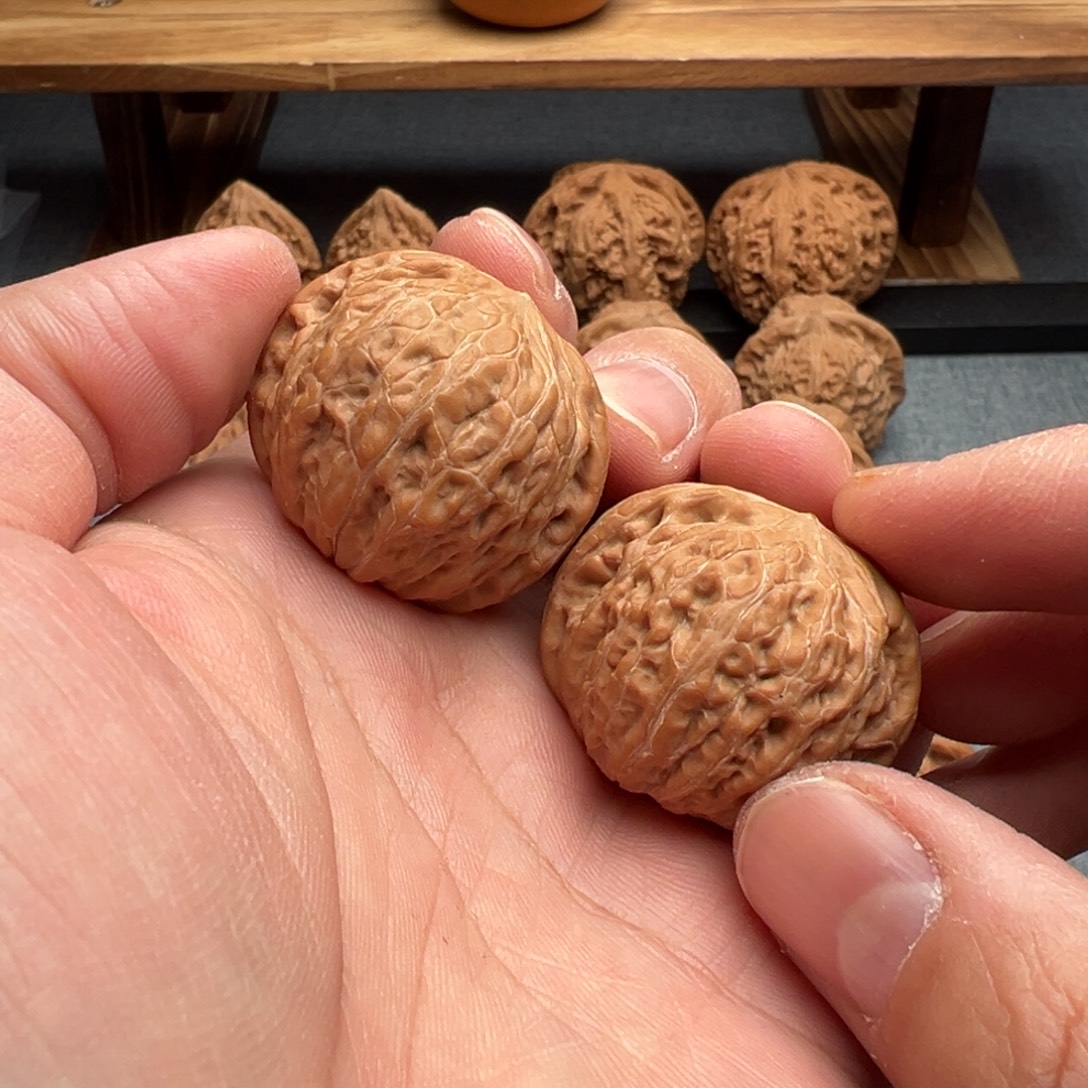 文玩核桃吊坠蓟县野生铁锤