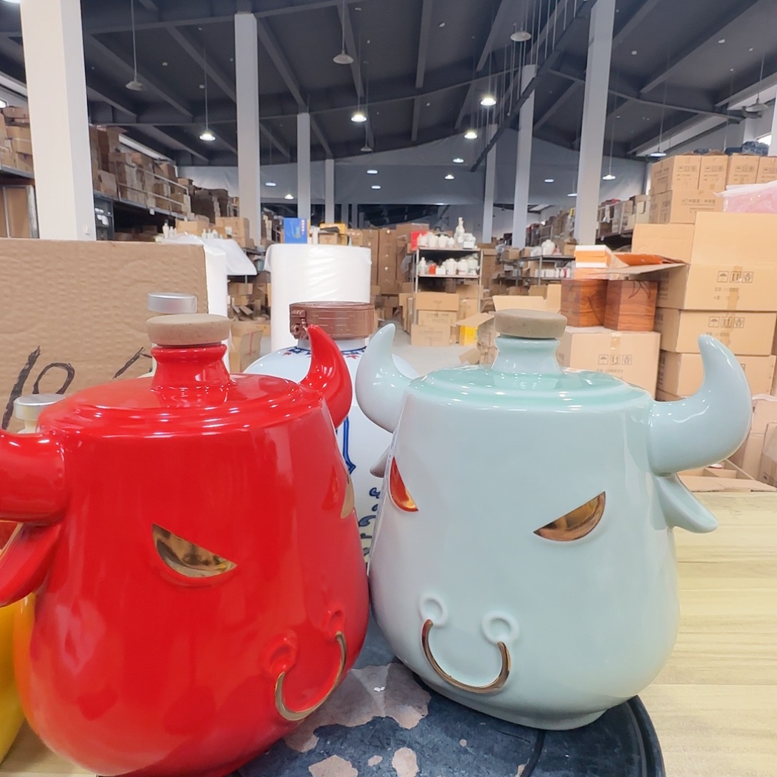 3斤装牛魔王酒坛各一个