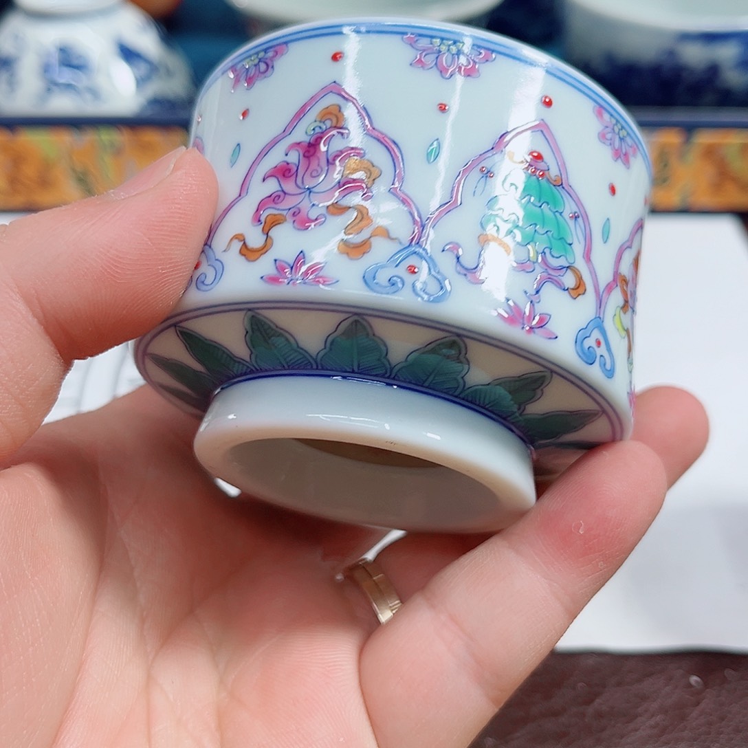 摆件千年瓷都景德镇 艺术关注谢佳豪