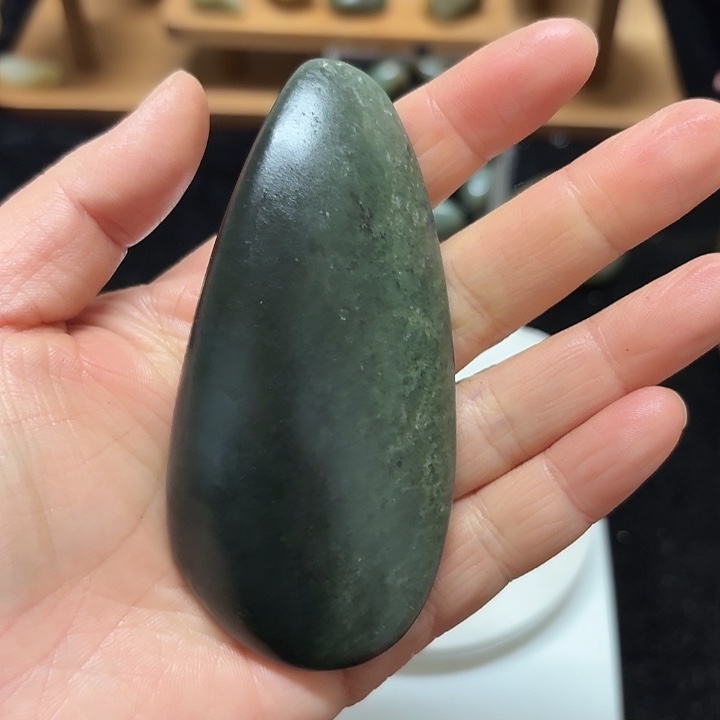 白***牙和田玉（糖玉）未镶嵌挂件