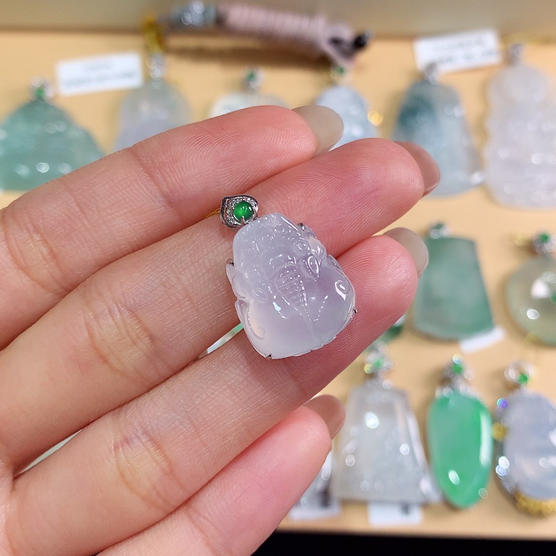 翡翠吊坠(不含链)18K金镶嵌