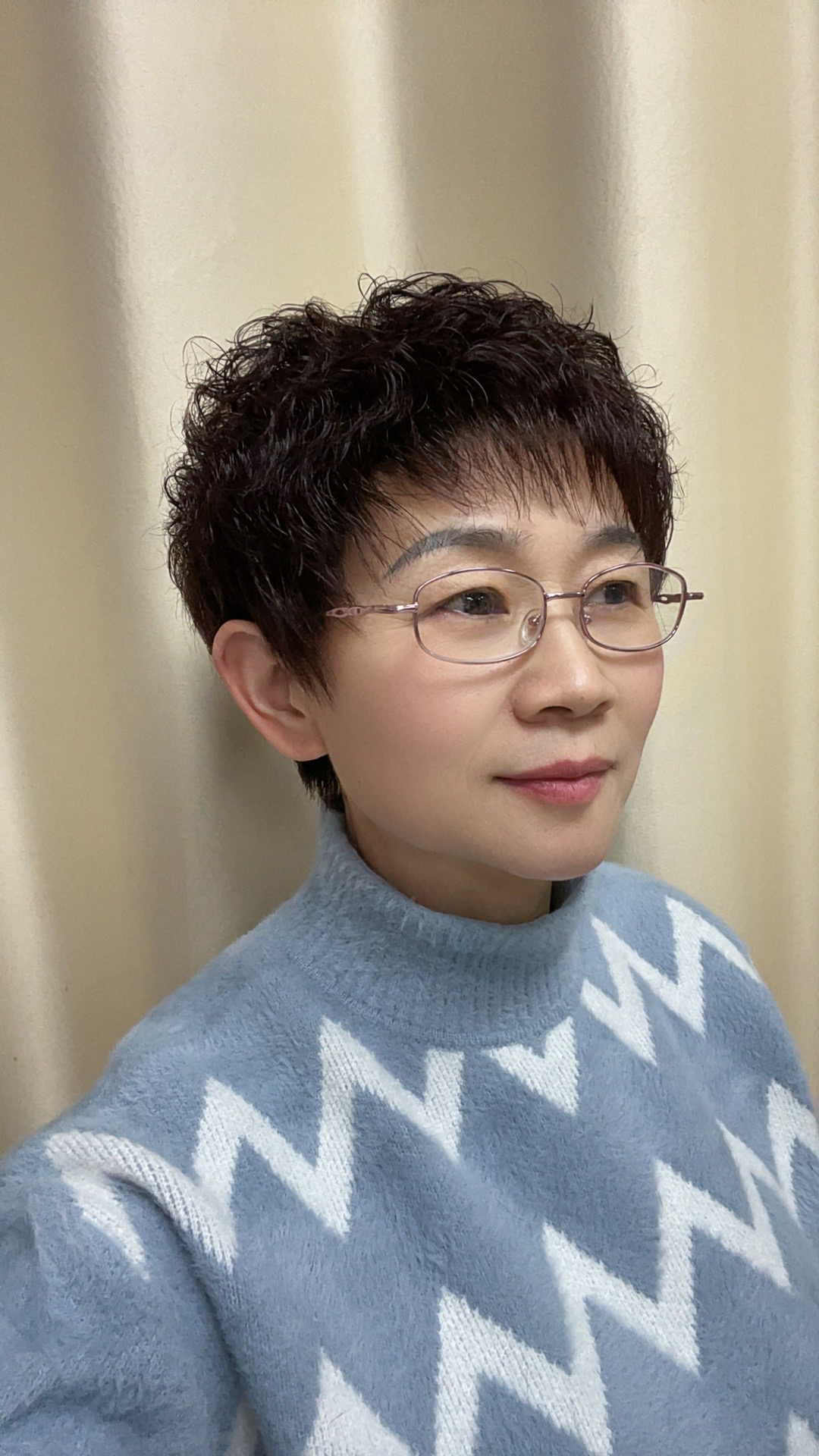 小卷妈妈款短发  1-6028机织真发时尚假发