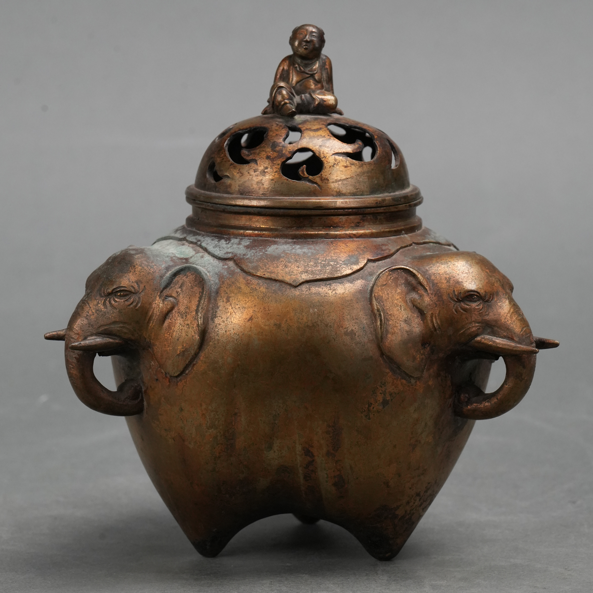 LOT 020707清代 铜鎏金太平有象熏炉【古董拍卖】