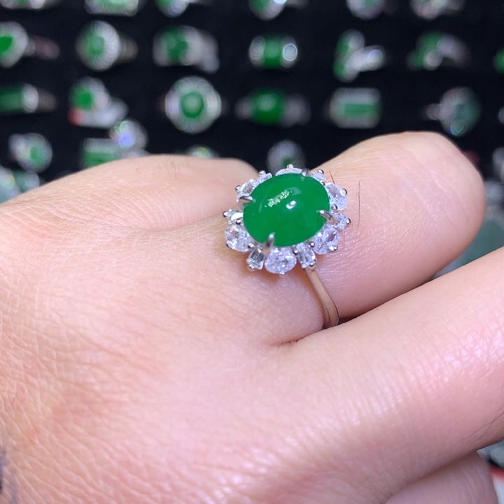 【闪购商品】翡翠颈饰银S925镶嵌天然翡翠