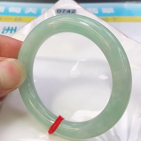 翡翠手镯未镶嵌0742号