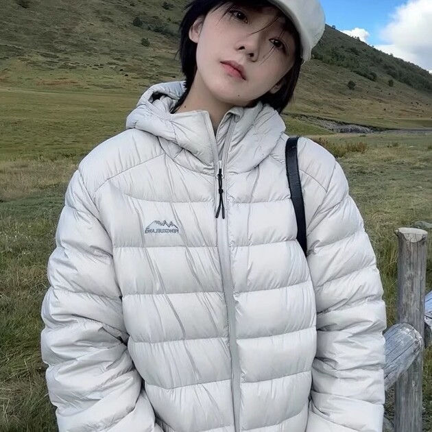 冬季排骨羽绒服女白鸭绒情侣外套轻薄宽松新款2025连帽加厚小个子