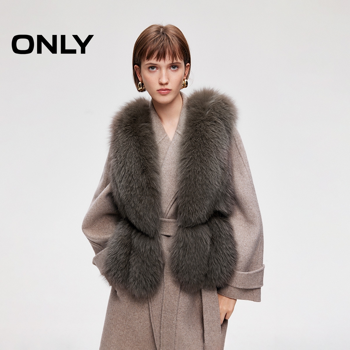 ONLY2025冬季新款保暖羊皮革狐狸皮毛拼接马甲外套女|12545S002