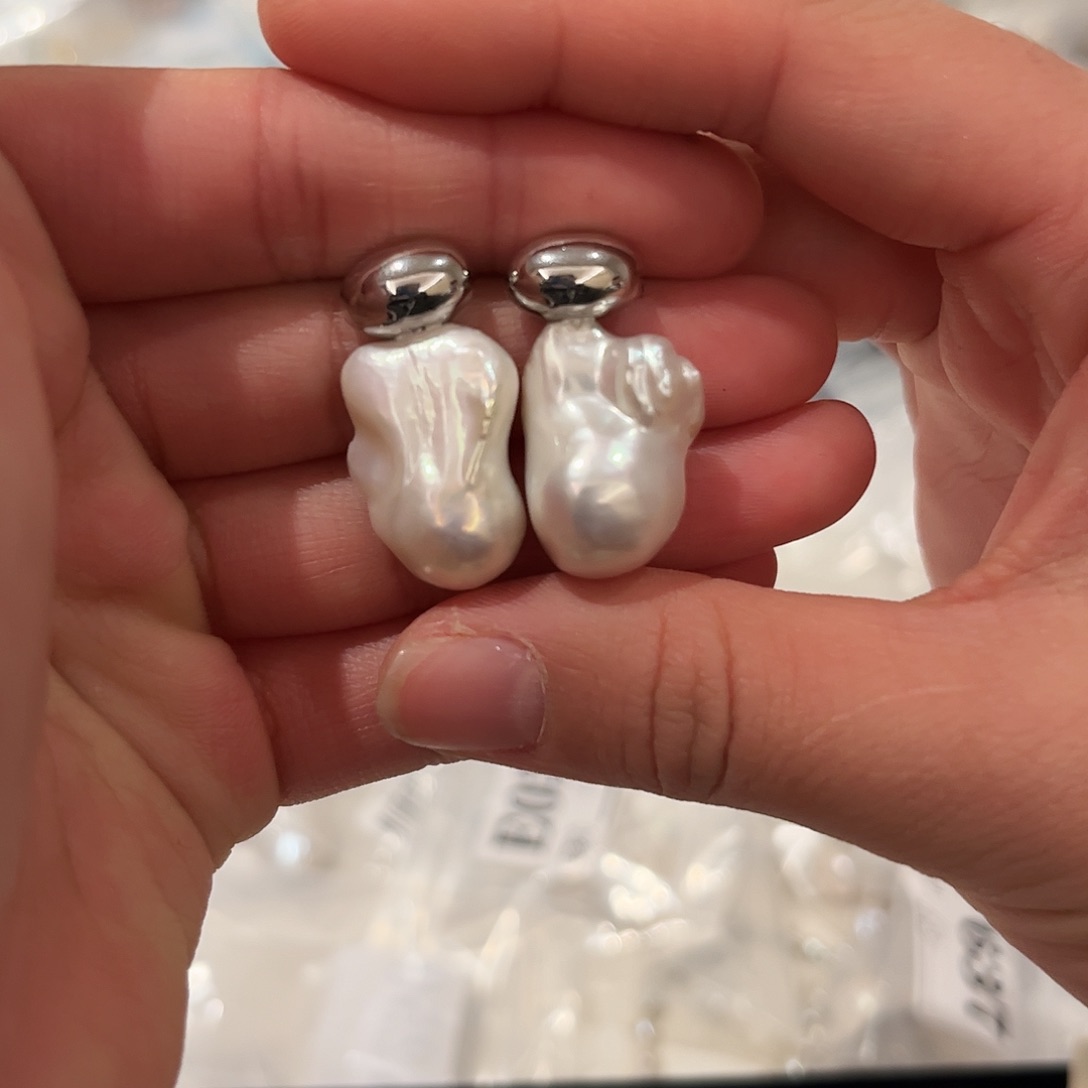 淡水珍珠耳饰合金