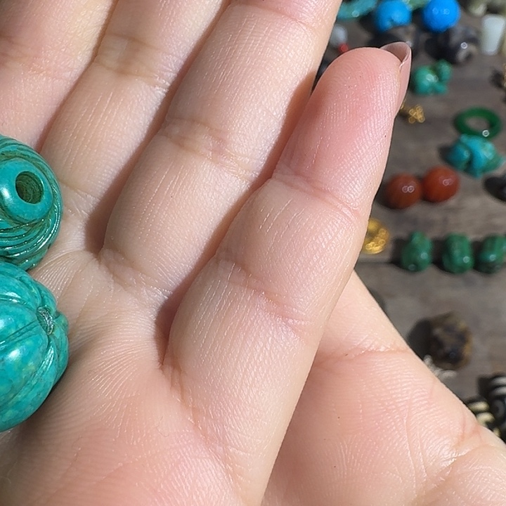 用***7玛瑙/玉髓未镶嵌颈饰