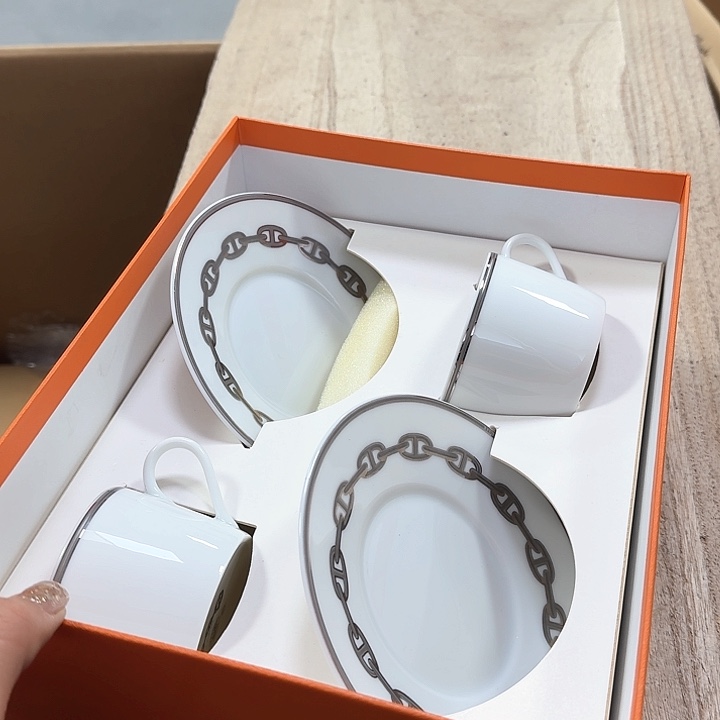 瓷片D**~噗哈哈哈哈哈哈哈哈哈我