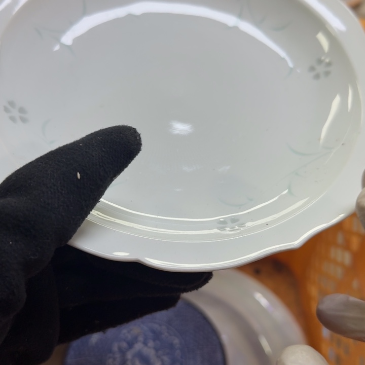 瓷片小****n开播啦…开播啦！