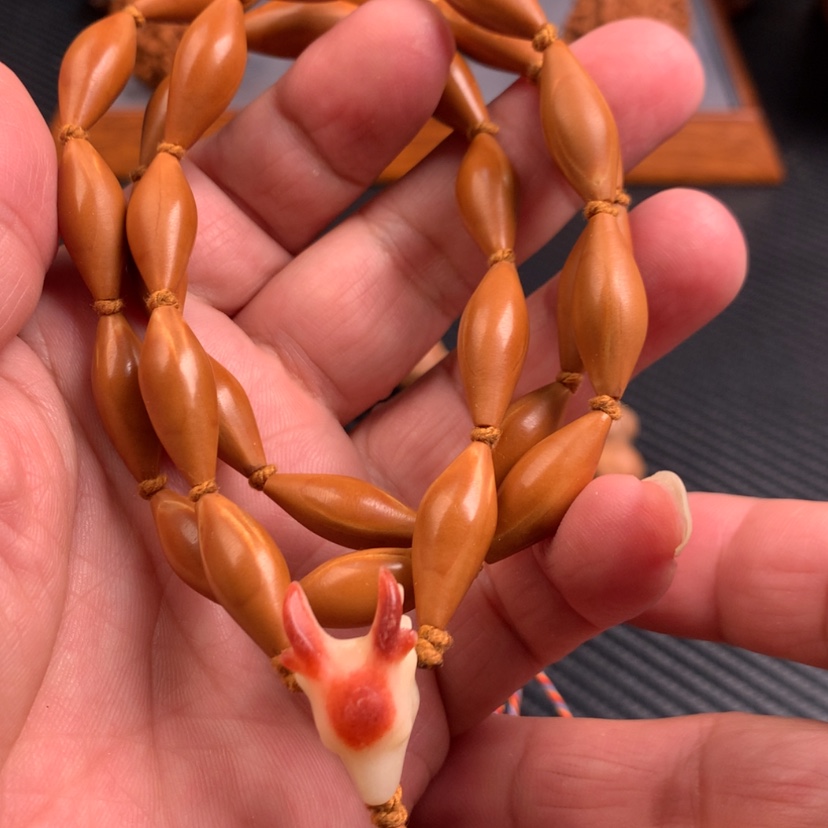 【闪购商品】橄榄核手串柳叶儿