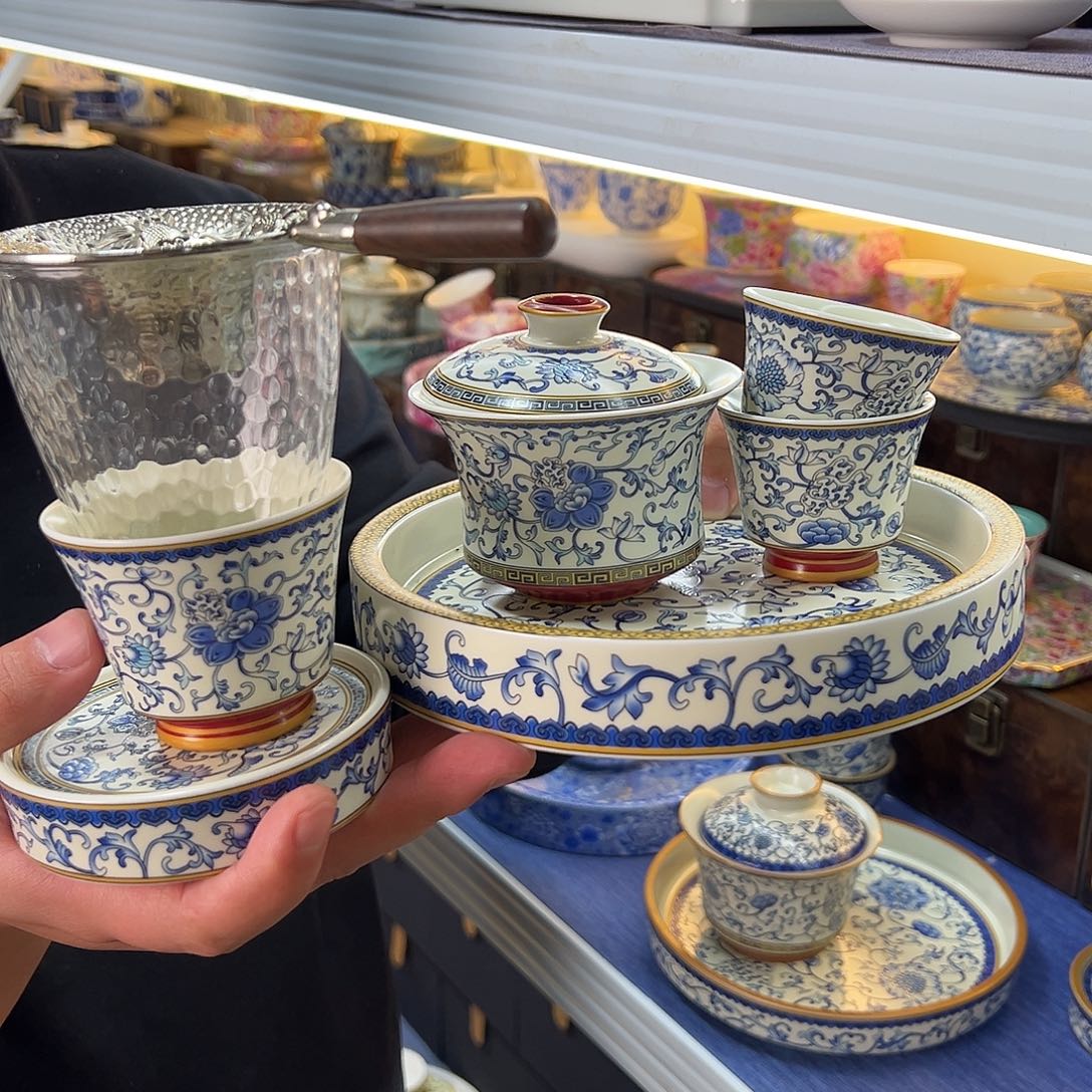 我们的目标是成为一个优秀的人