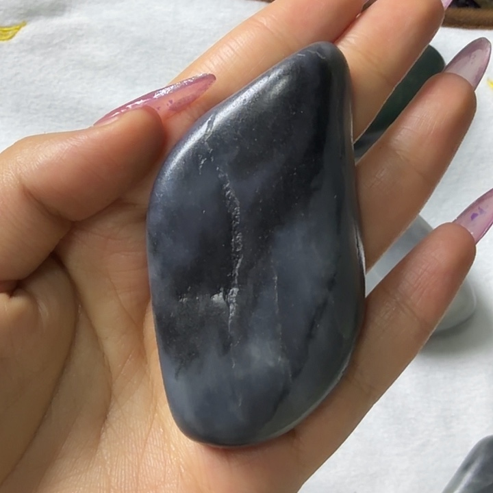 方***河和田玉未镶嵌挂件