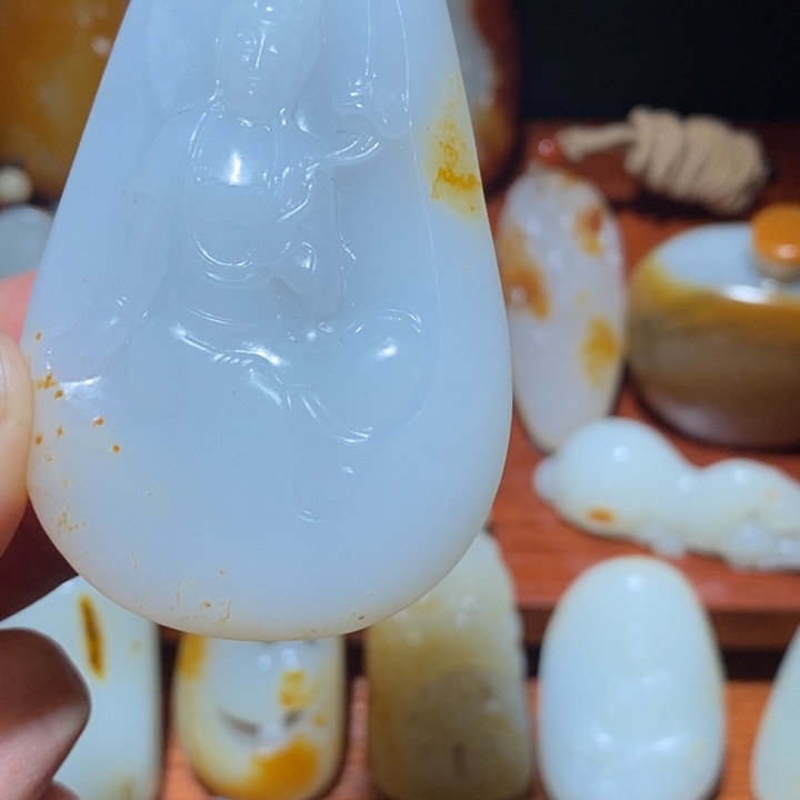 奋****和田玉未镶嵌颈饰