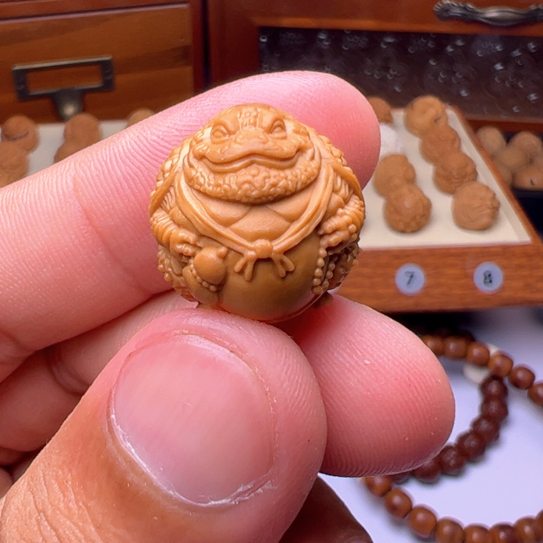 猴头核桃吊坠精工元帅金蝉18