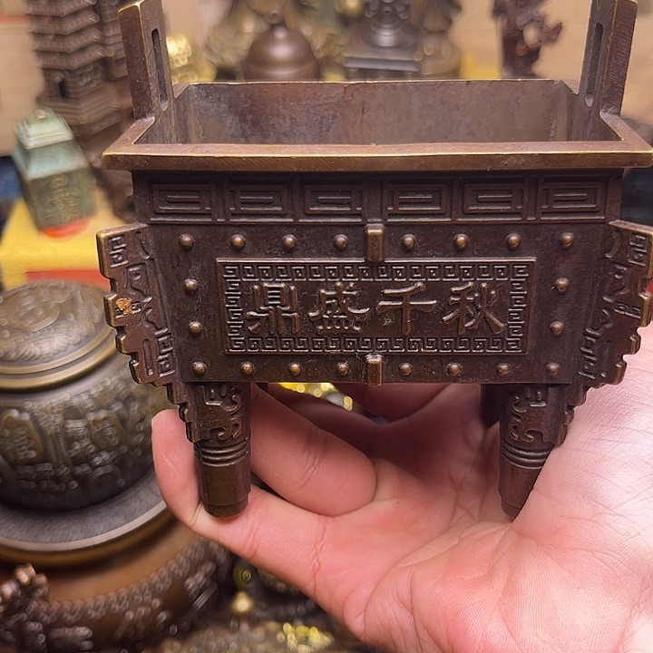 精美铜器点击下单