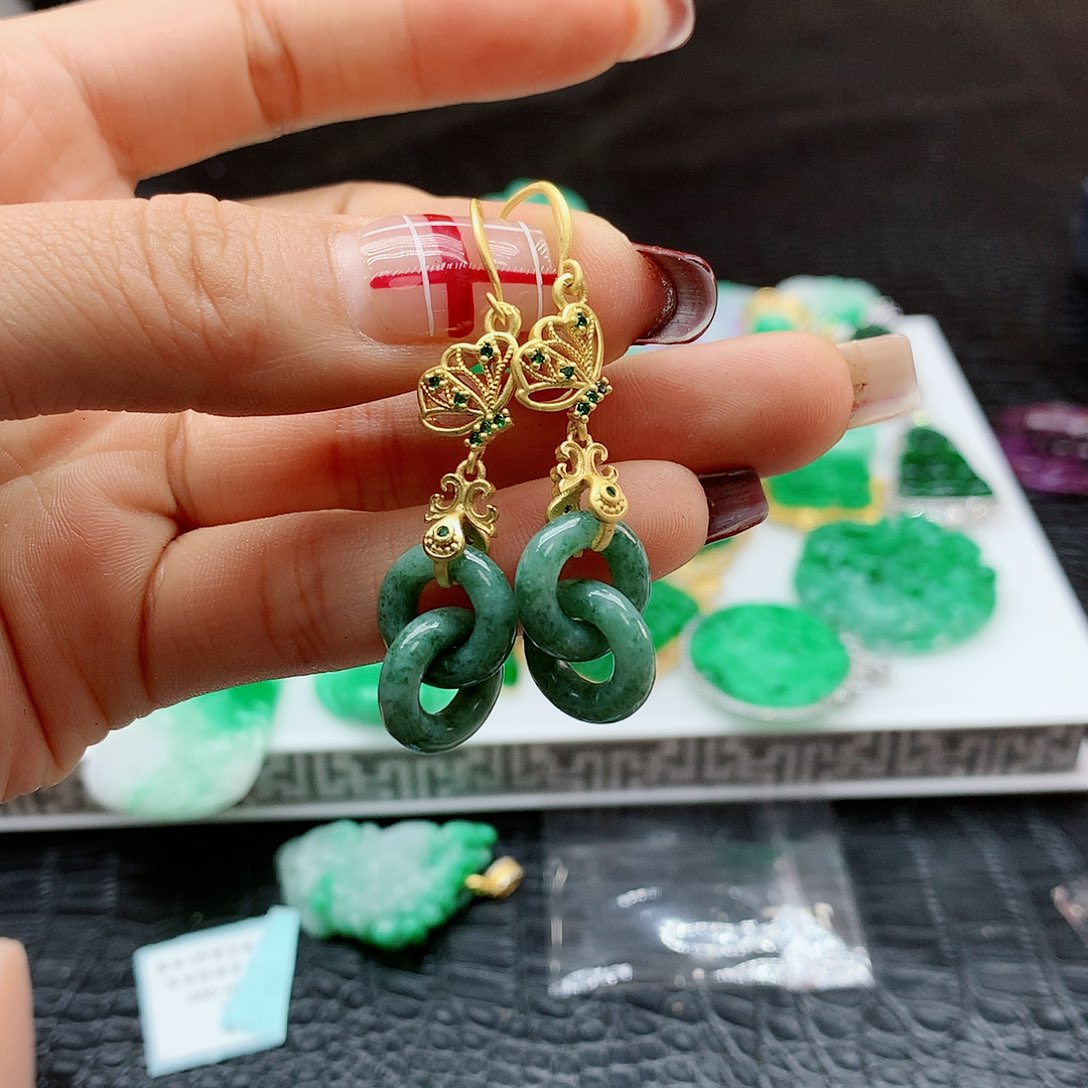【闪购商品】翡翠耳饰未镶嵌，