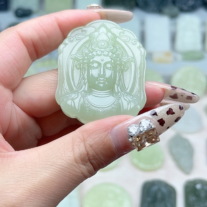 和田玉未镶嵌颈饰