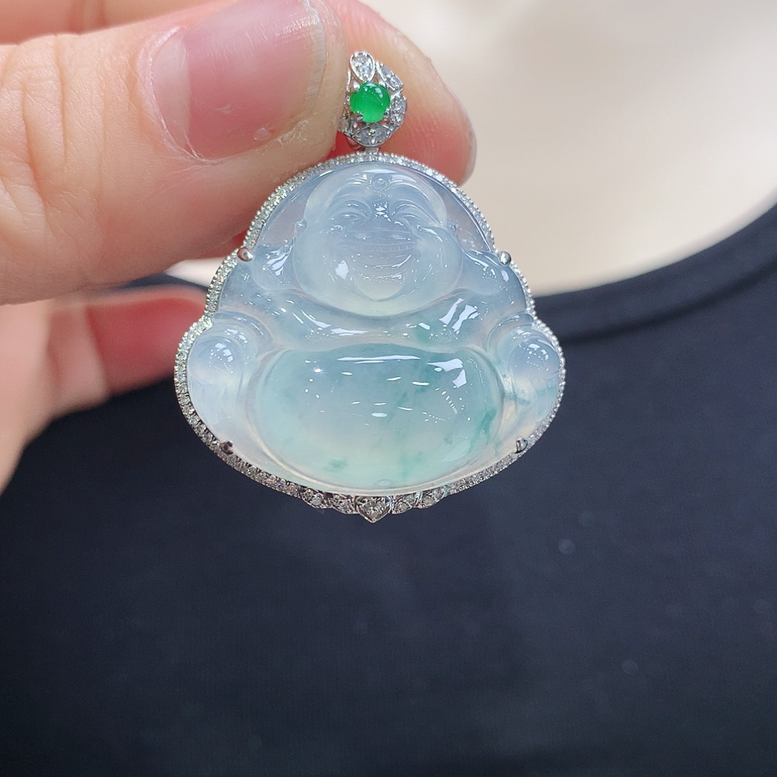 翡翠颈饰18K金镶嵌佛公