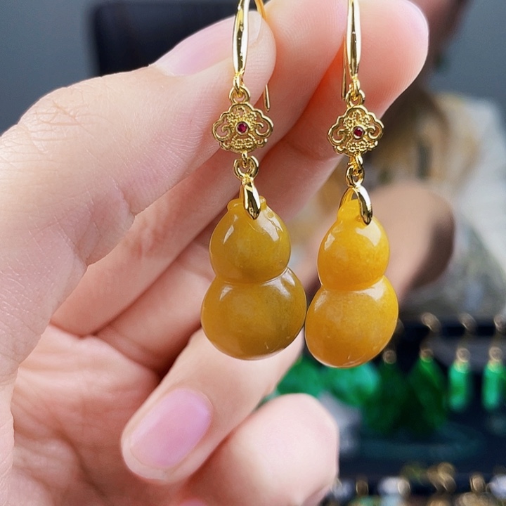 翡翠耳饰未镶嵌饰品