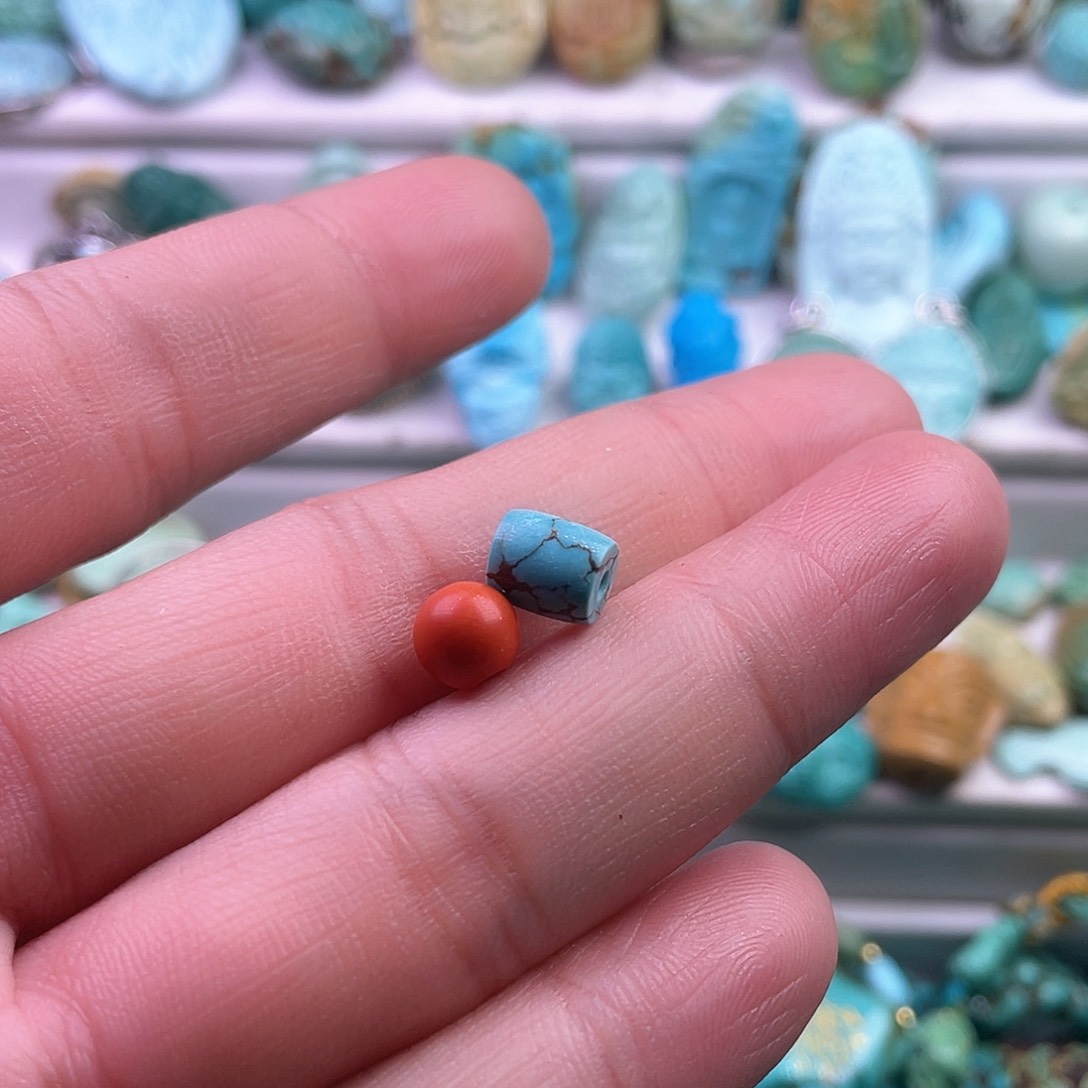 南红玛瑙颈饰未镶嵌