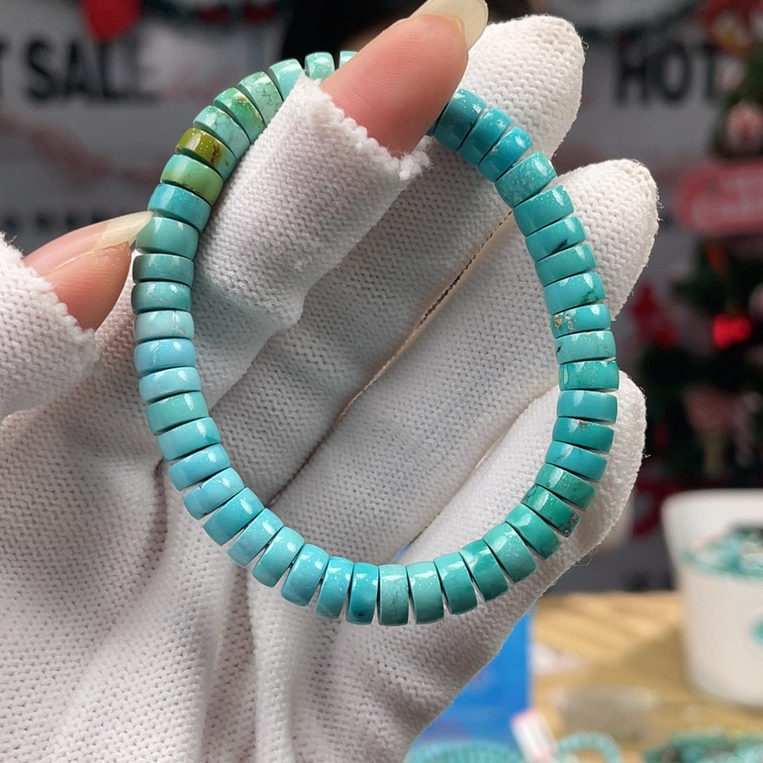 绿松石未镶嵌挂件