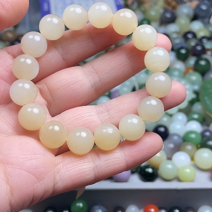 未镶嵌和田玉车挂