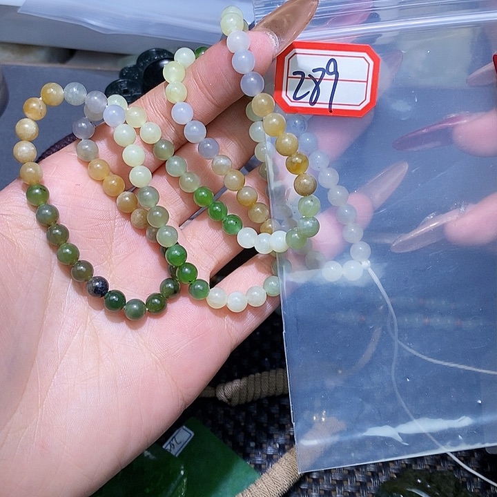 和田玉和田玉边角料随机发未镶嵌