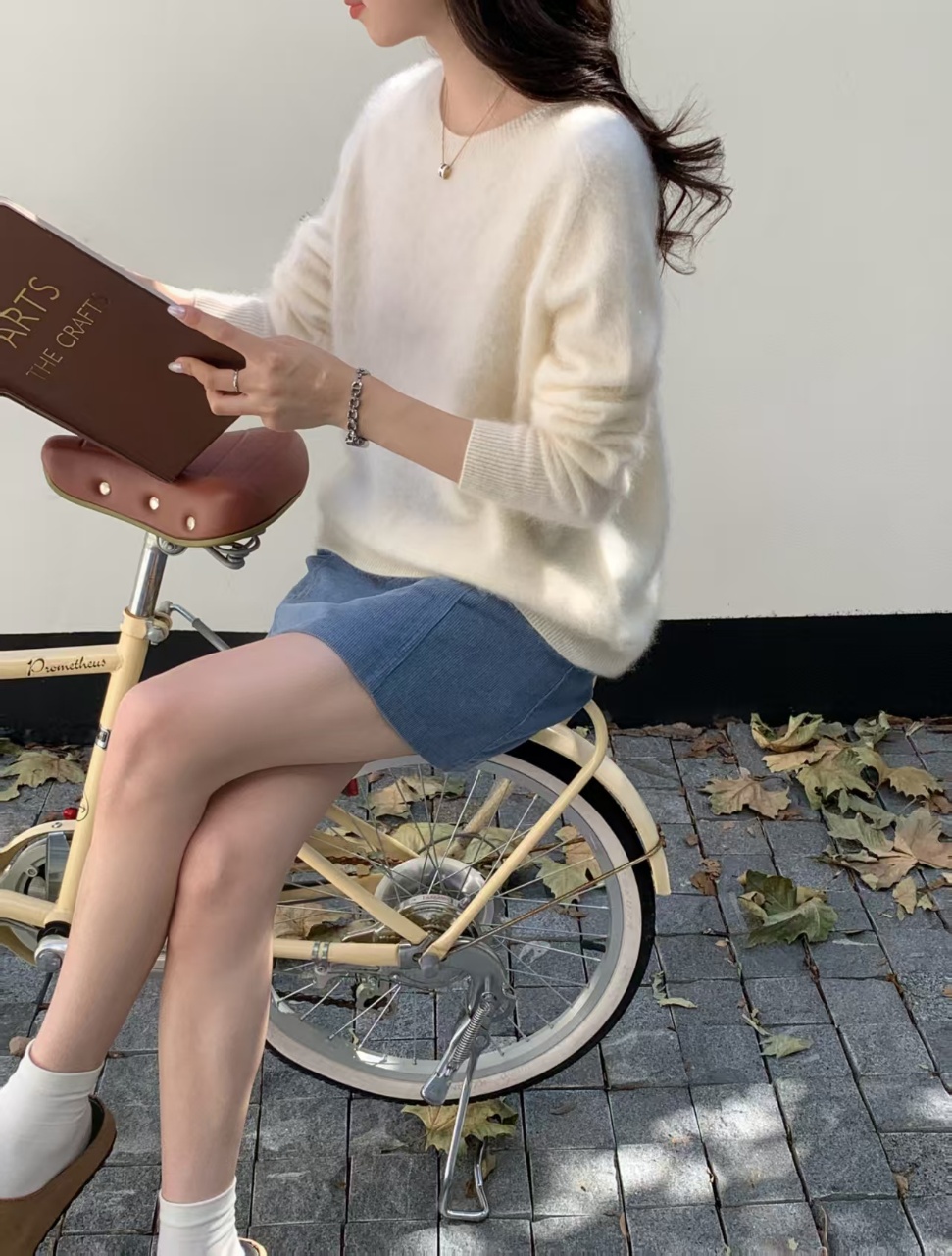 拉绒圆领长袖针织衫女软糯气质感纯色毛衣【不可机洗】