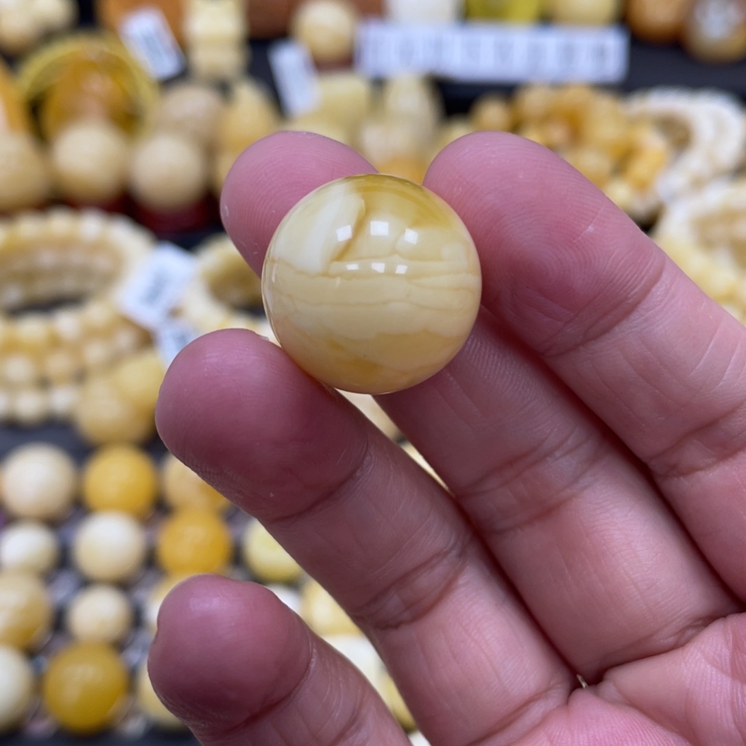 琥珀珠宝奇石未镶嵌19.6mm瑕疵款式