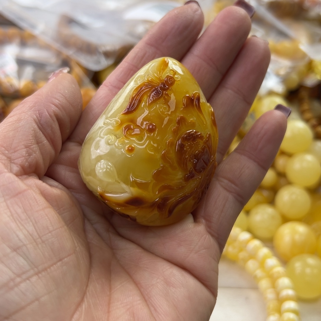 琥珀珠宝奇石未镶嵌