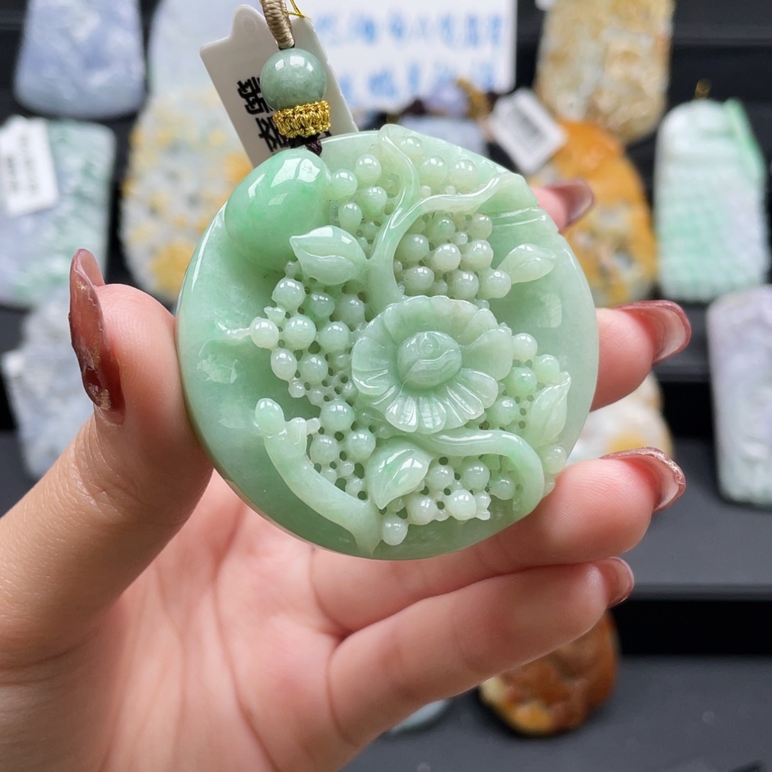 翡翠吊坠(不含链)未镶嵌