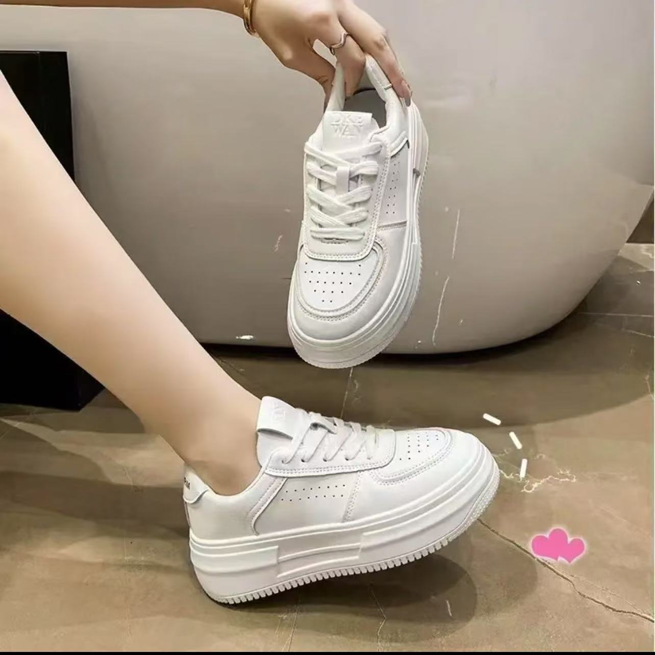 209-299鞋子圆头四季通用时尚休闲鞋女士胶粘单鞋透气防滑