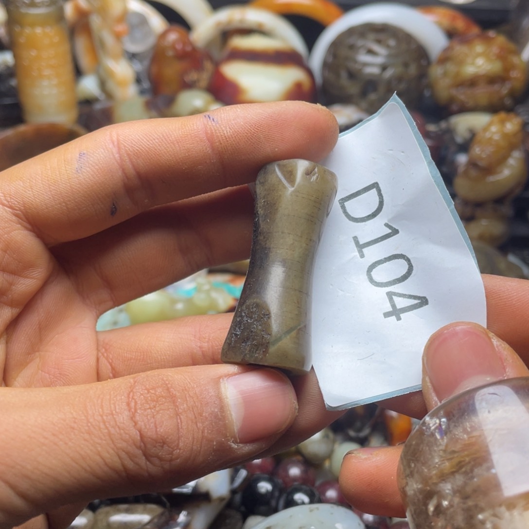 和田玉（糖玉）挂件未镶嵌