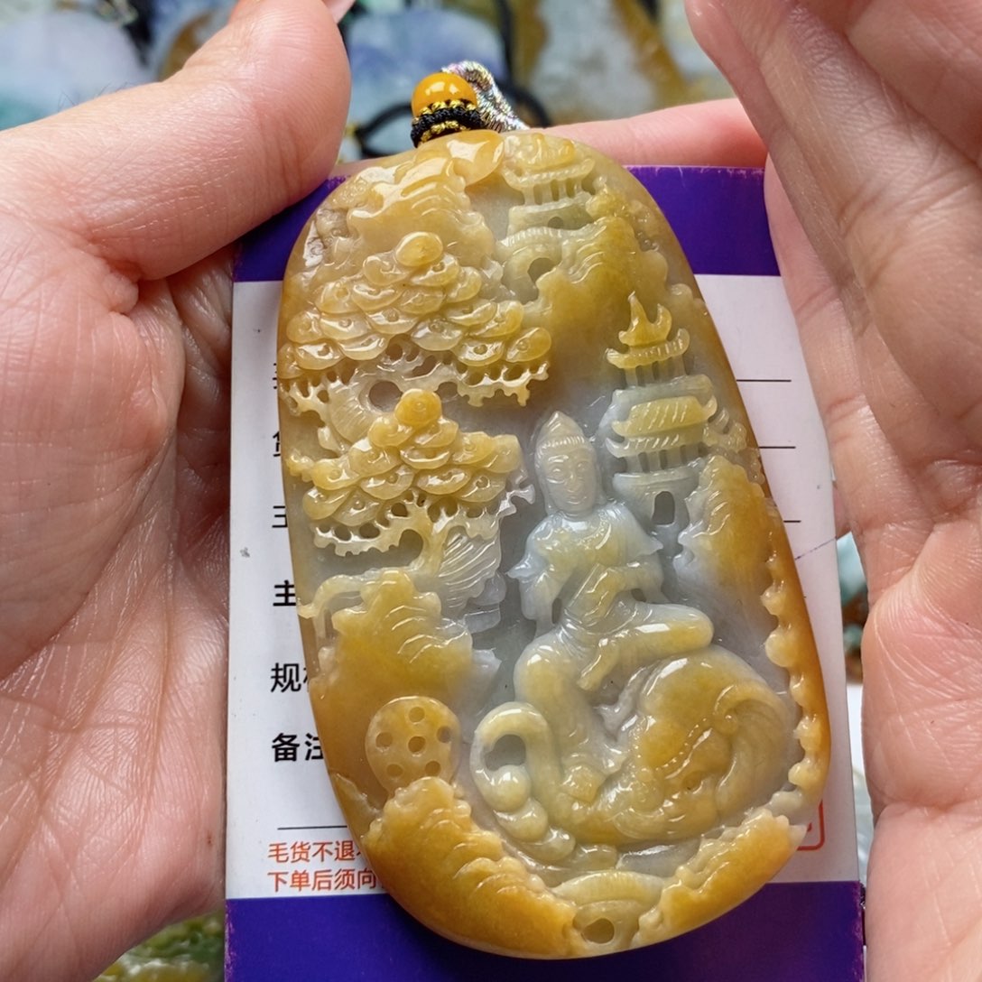 翡翠颈饰未镶嵌辉翡翠