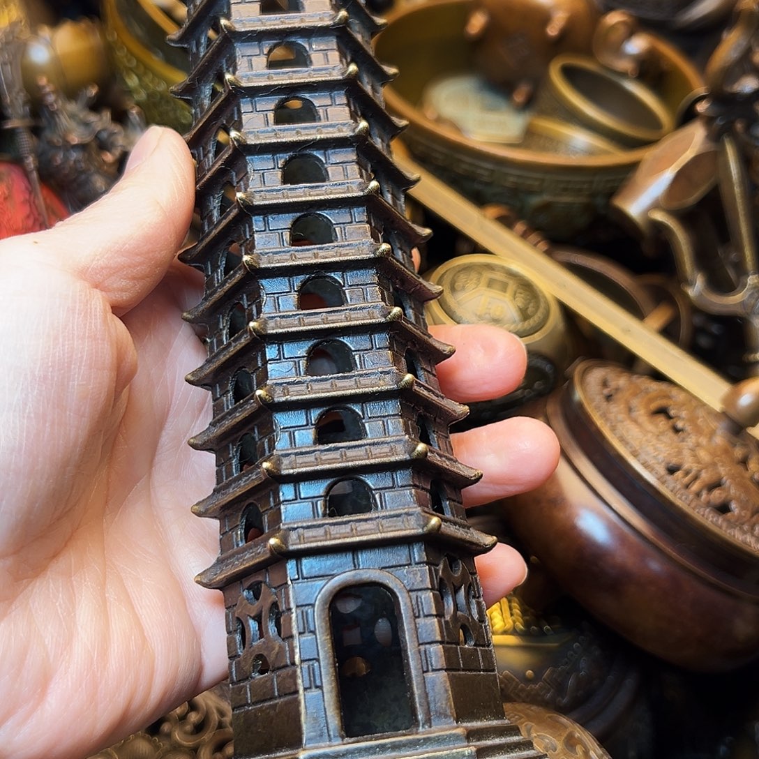 精美铜器工艺品等