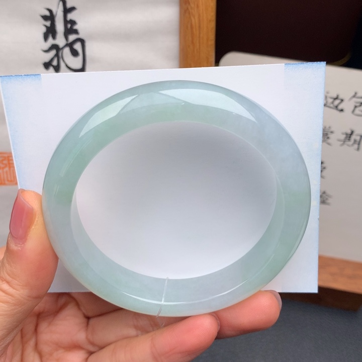 翡翠手镯未镶嵌翡翠手镯56