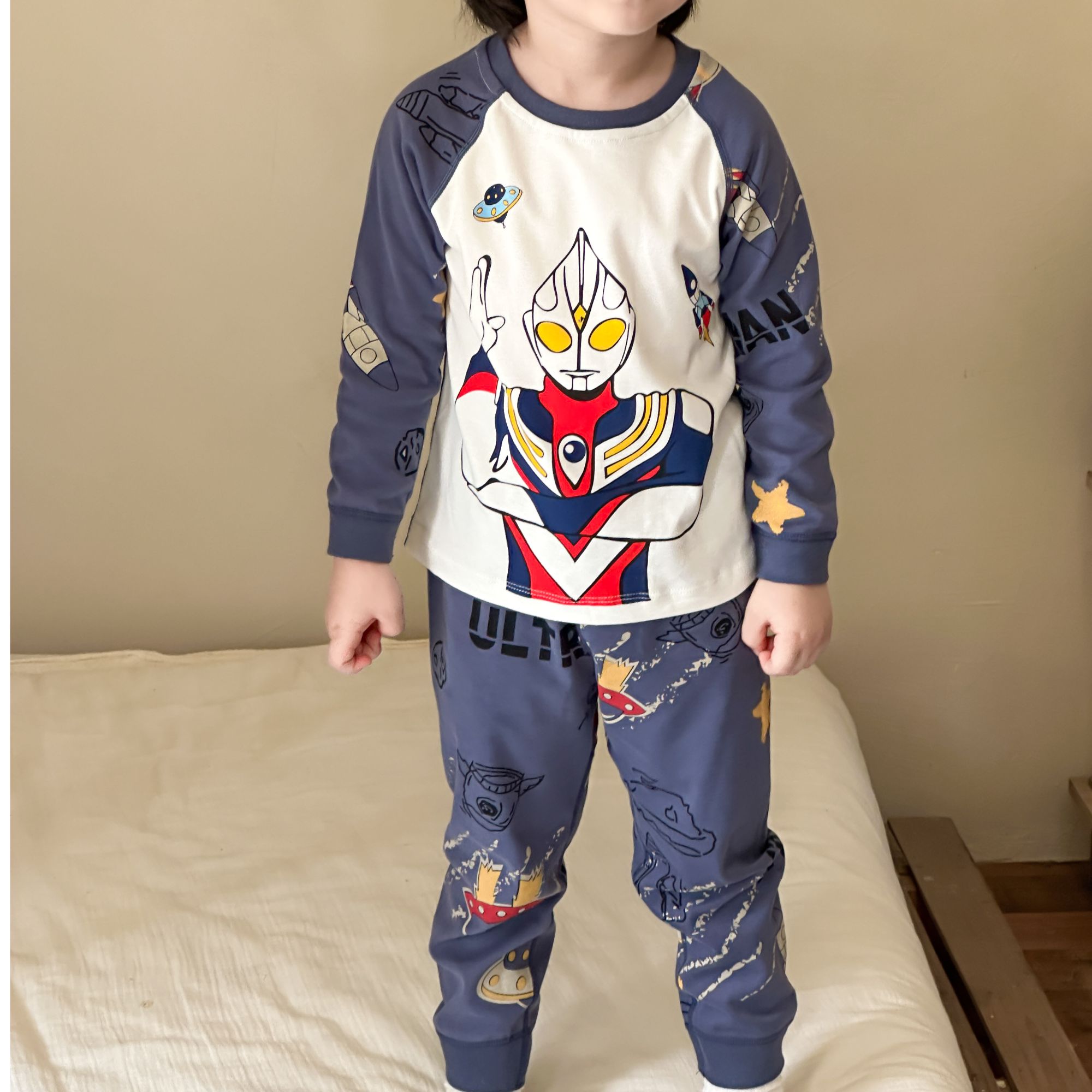 Y1-Y100婴格源头厂家男女童上衣裤子清仓2025