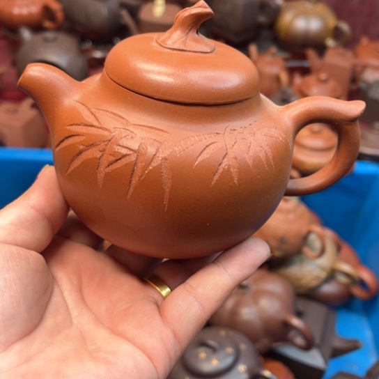 紫砂茶壶瑕疵……………………