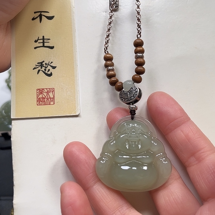 和田玉颈饰未镶嵌