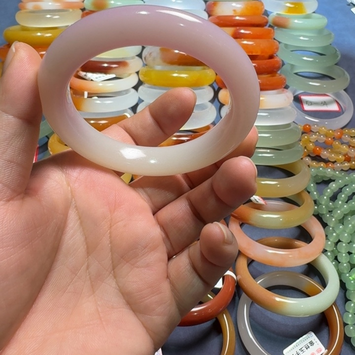 热***爱石英质玉（金丝玉）未镶嵌手镯54.8