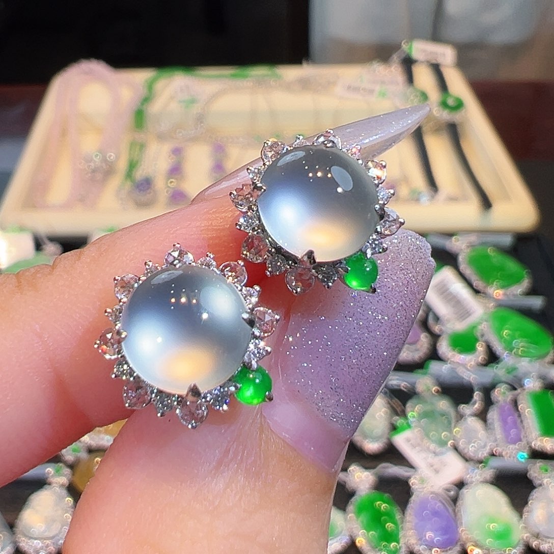 翡翠耳钉18K金镶嵌翡翠