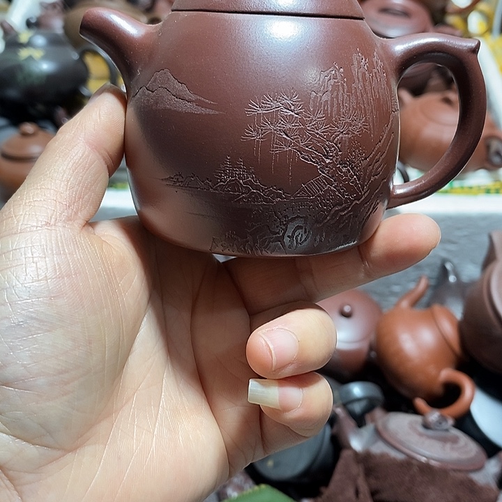 紫砂茶壶微瑕微笑