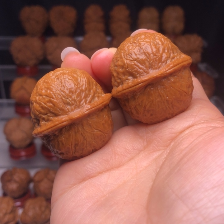 文玩核桃吊坠5红蛇