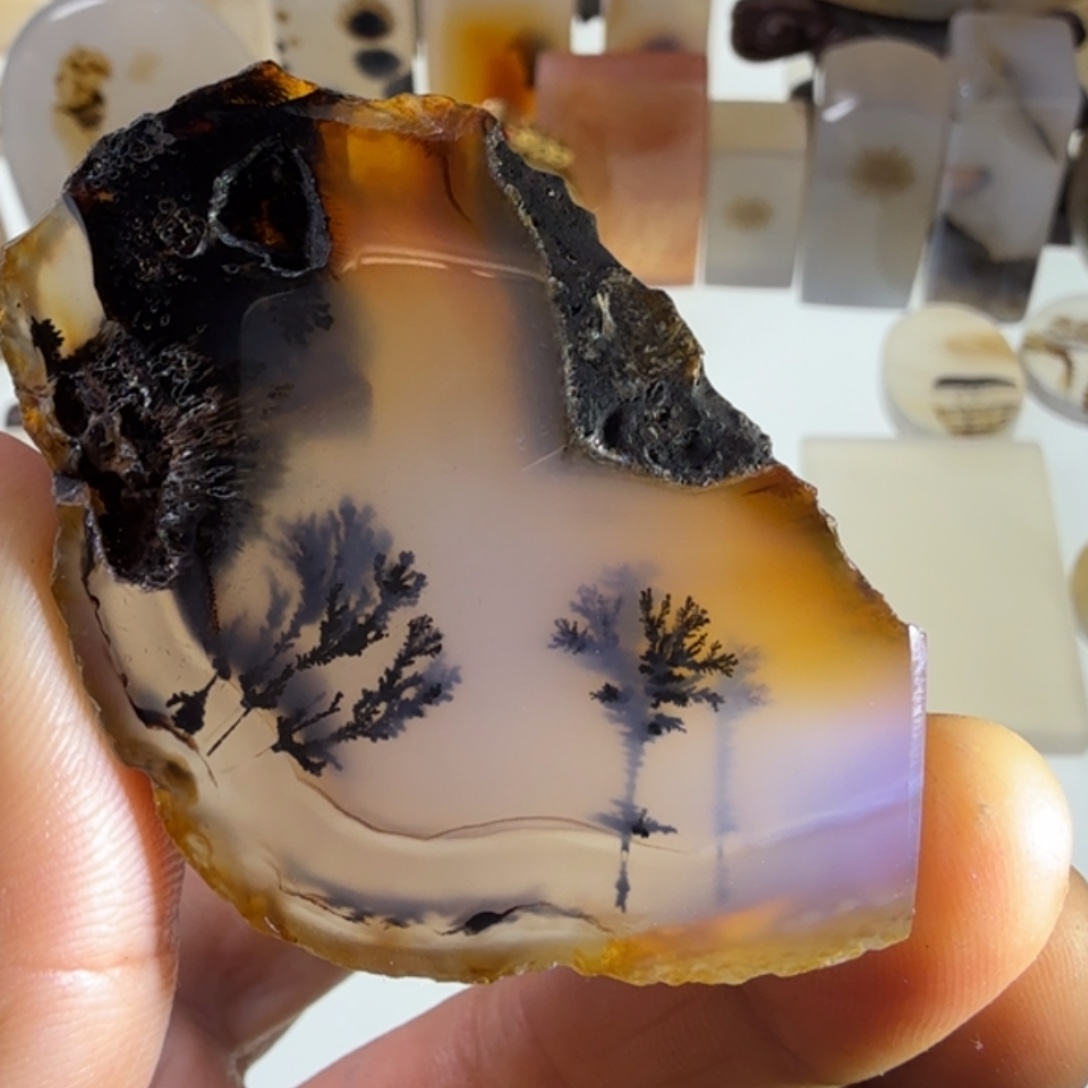 不***乖玛瑙/玉髓未镶嵌珠宝半成品