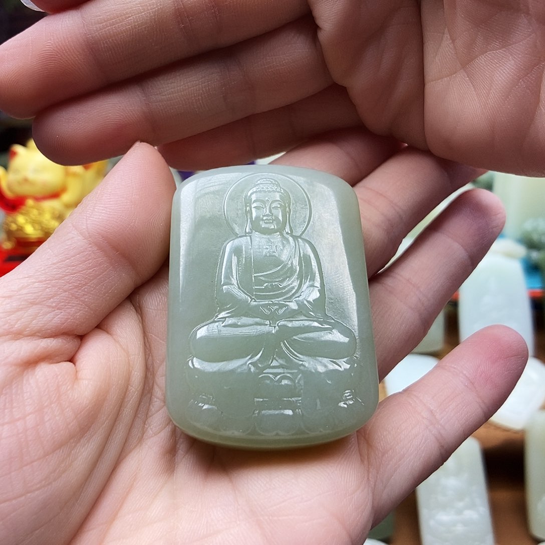 颈饰未镶嵌和田玉鬱*