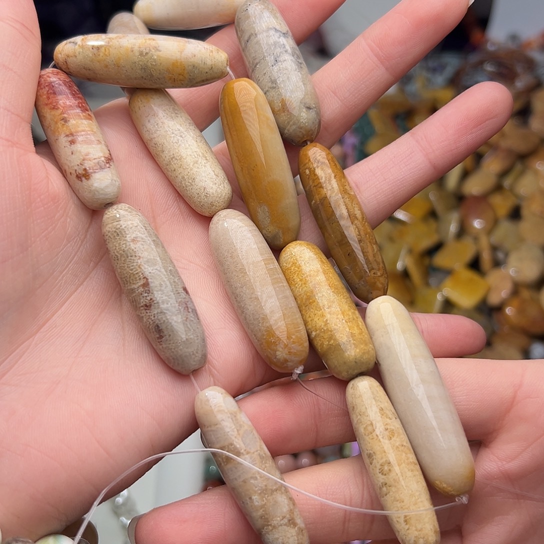 玛瑙/玉髓合金珠宝半成品G726。天然菊花石天珠一条