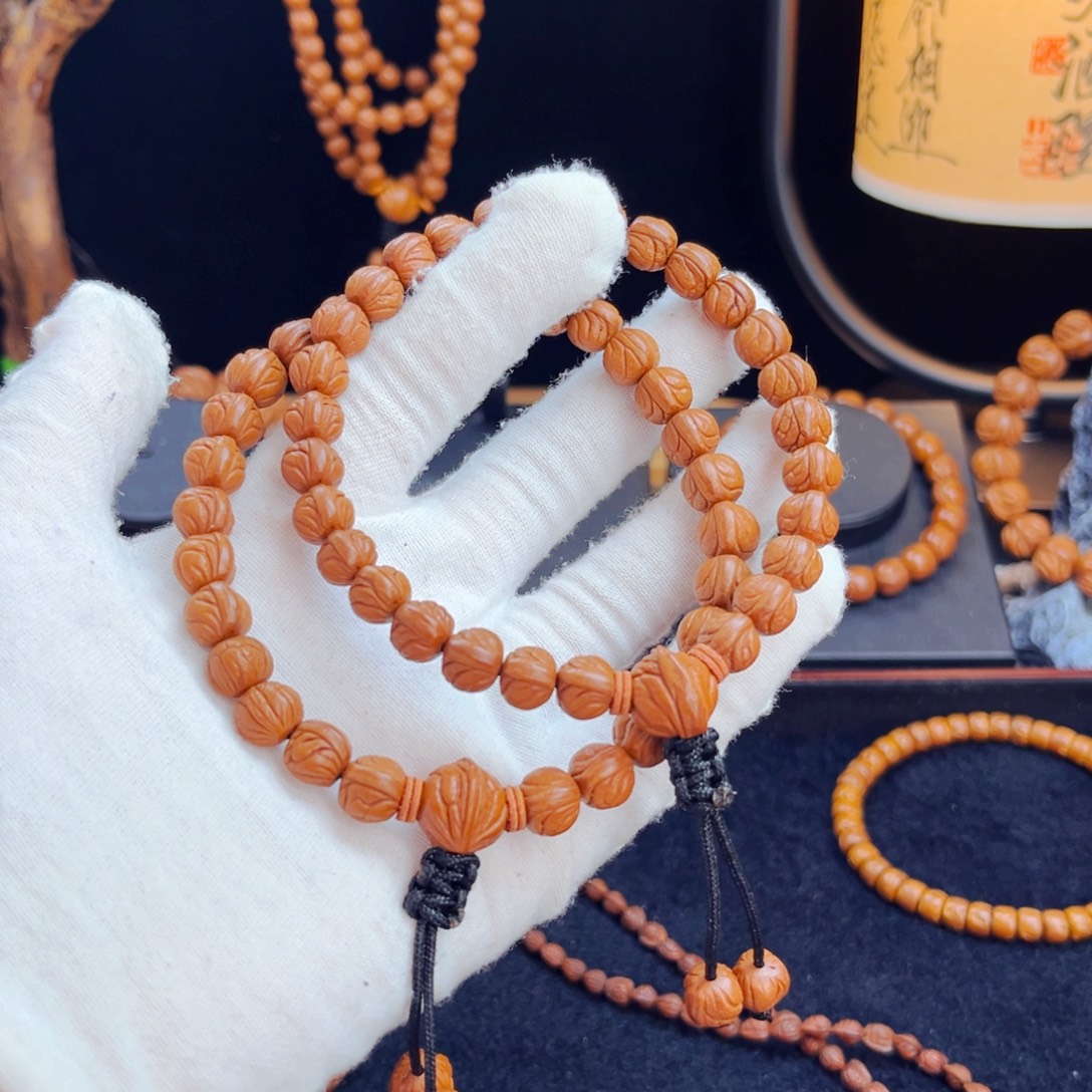 峰***哥桃核吊坠野生桃核