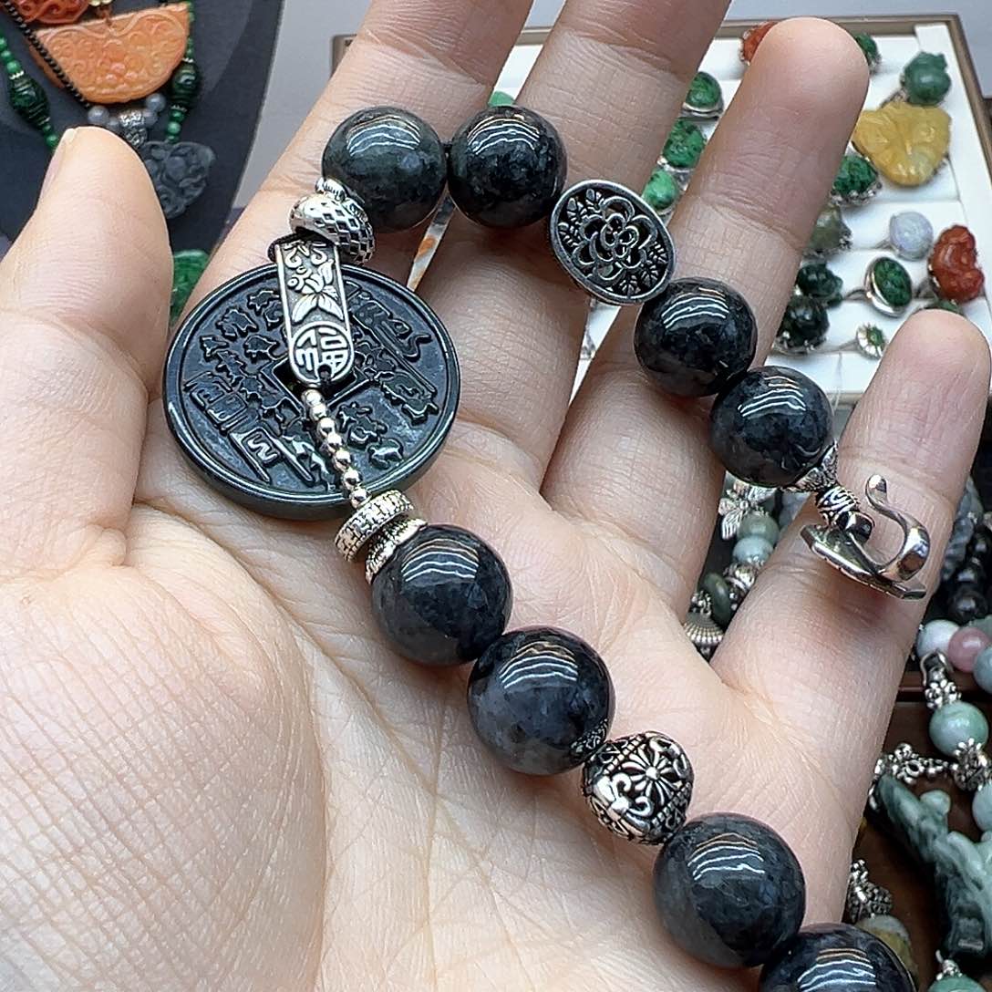 翡翠戒指未镶嵌H****b炸